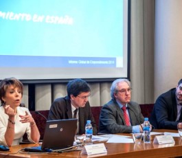 Amway Y UB mesa redonda sobre el emprendimiento